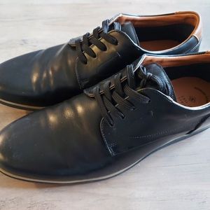 NEW Call It Spring Men's size 9 vegan leather dress shoes